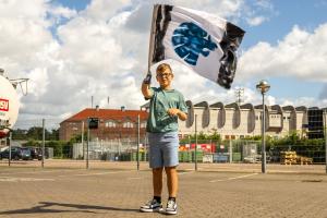 Flagværksted hos fanklubben (186989)