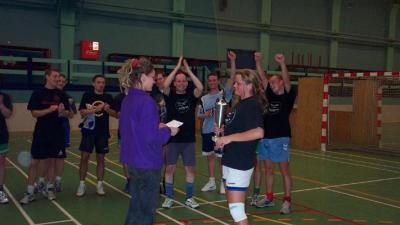 Fraktionsmesterskabet i indefodbold 2001 - 24/11-2001